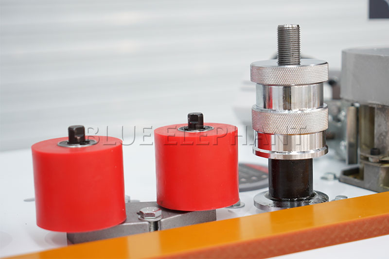 曲直線封邊機(jī)、